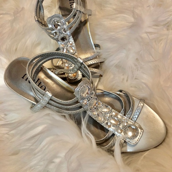 Shoes - Picture 3 of 3